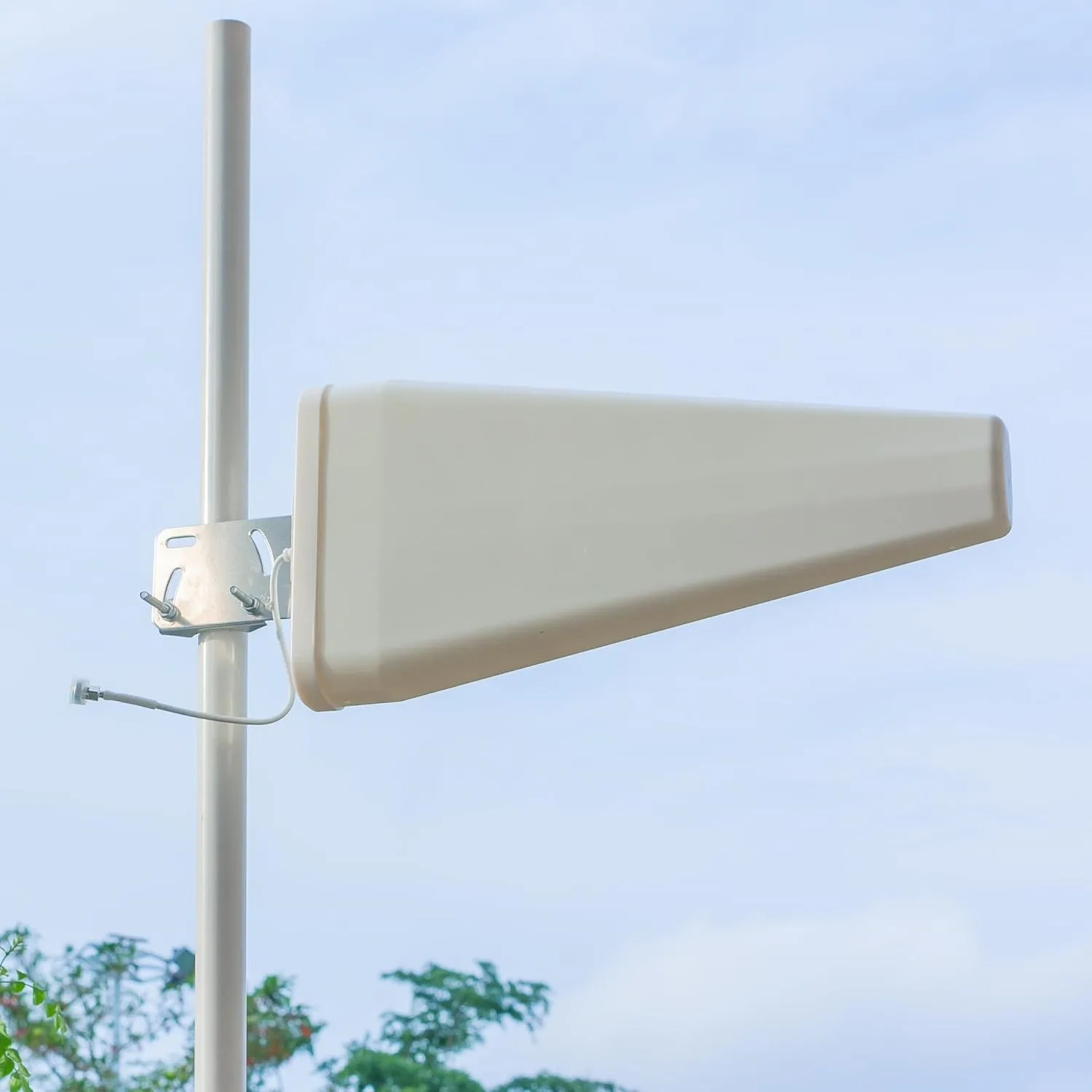 12dBi Log Periodic External Antenna 5G/4G LTE 700-3700MHz Antenna for T-Mobile, Verizon, and Cellular Networks | 10ft Cable SMA/RP-SMA/TS9 | Ideal for Internet and Cell Phone Signal Boosting