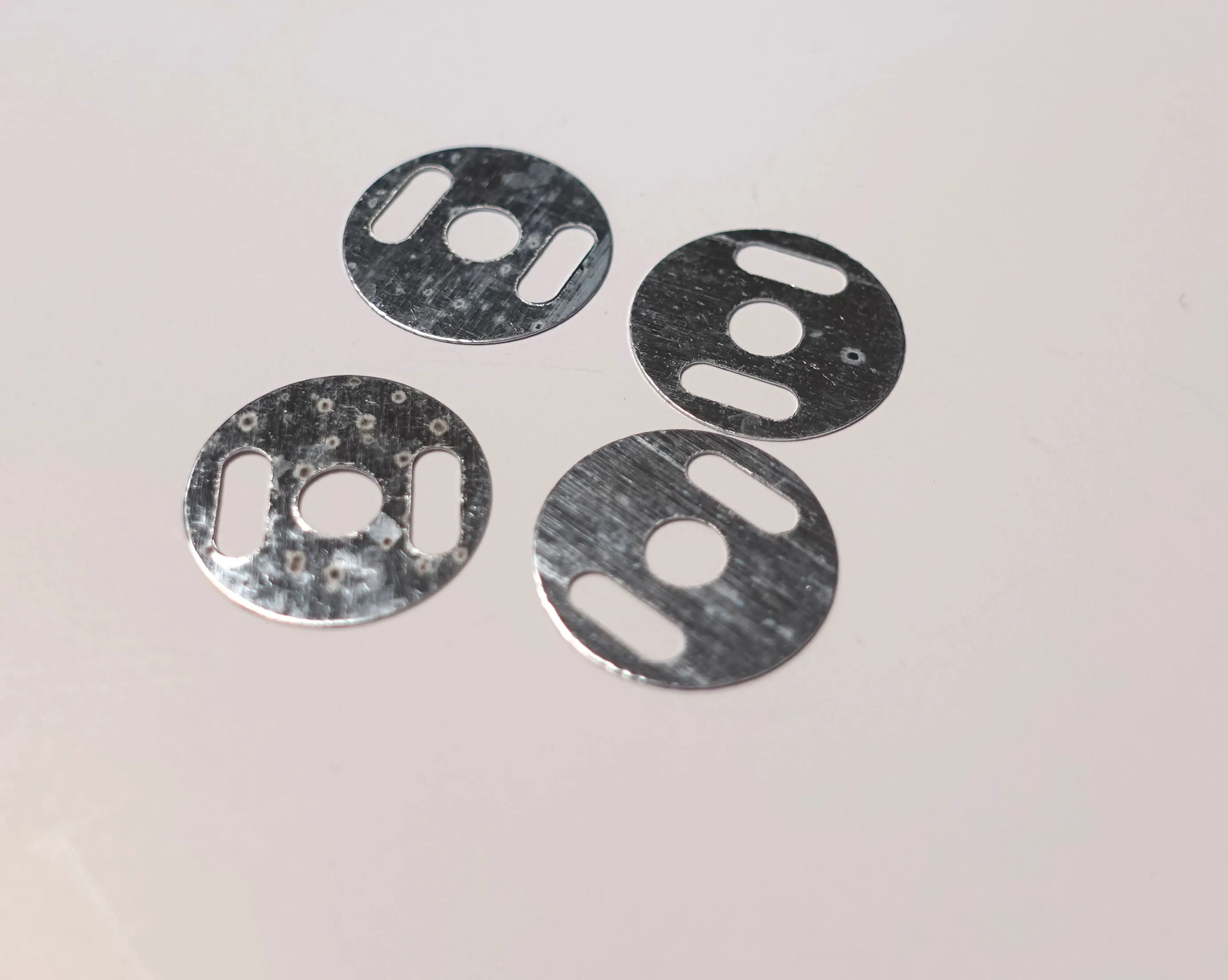 18mm Magnetic Snap Gold Finish Set of 2
