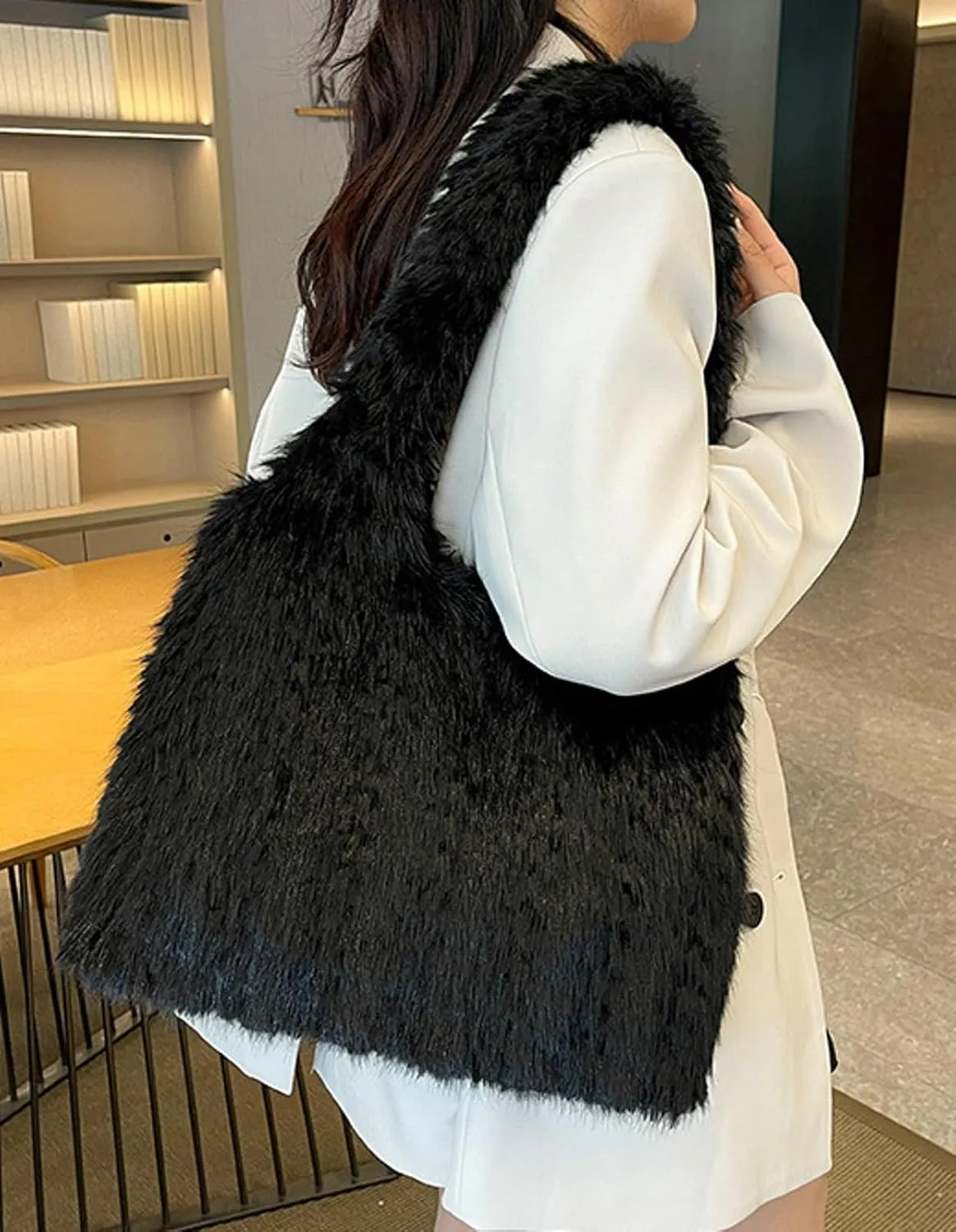 2024 Winter Fall Plush Shoulder Bag Women Fuzzy Tote Soft Faux Fur Handbag Magnetic Closure Small Zip Pocket