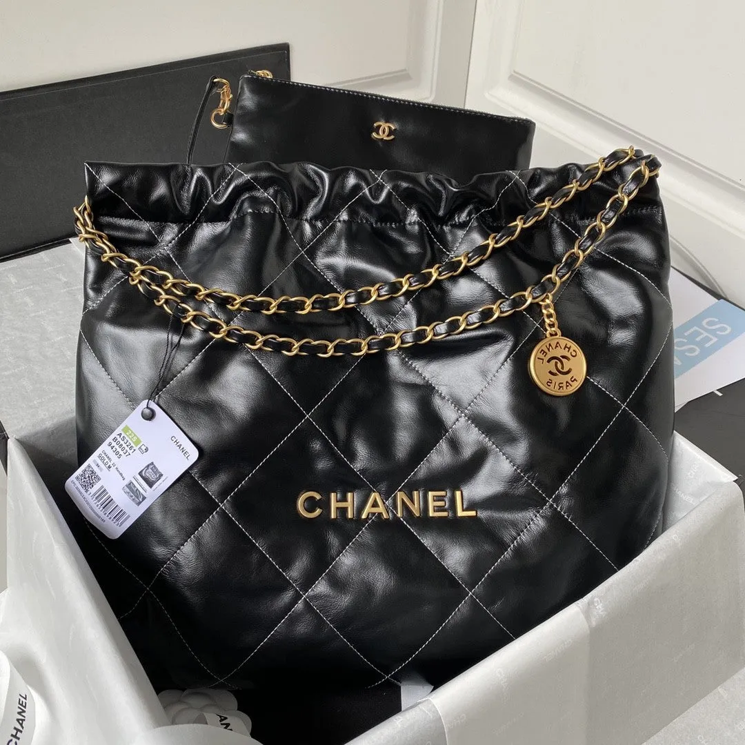 22 Large Handbags
