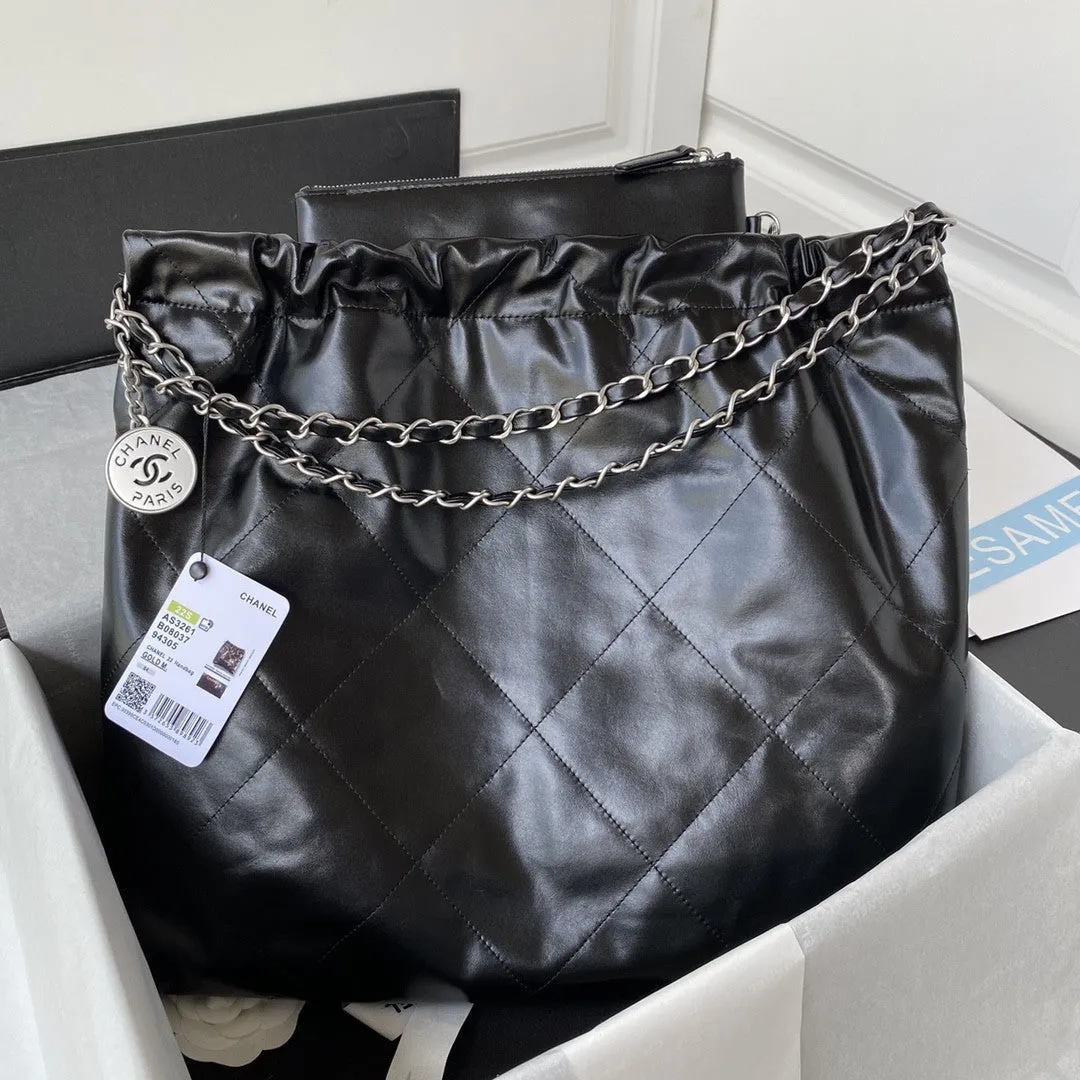 22 Large Handbags