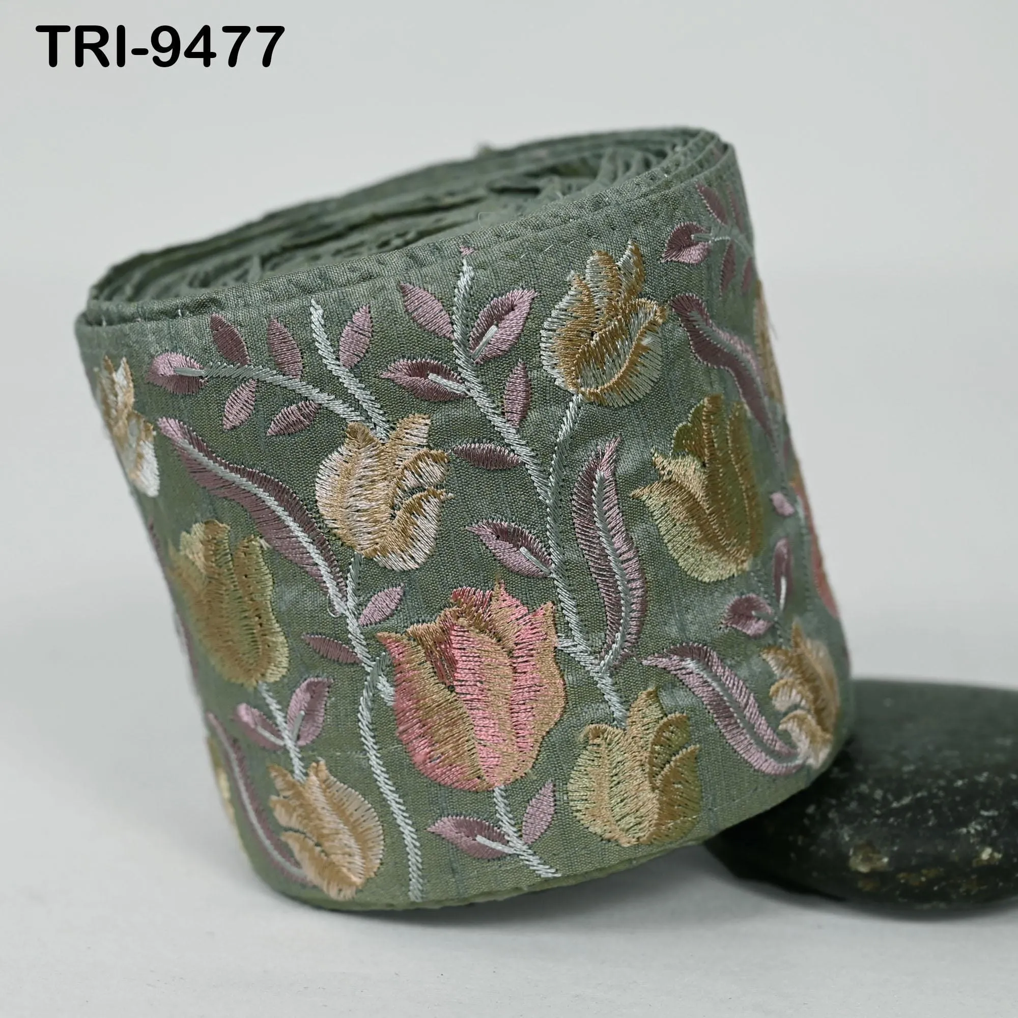 9 Yard Embroidery Ribbons Fabric Trim Indian Embroidered Sari Border Crafting Sewing Regency Reticules Victorian Handbags Junk Journals 10cm