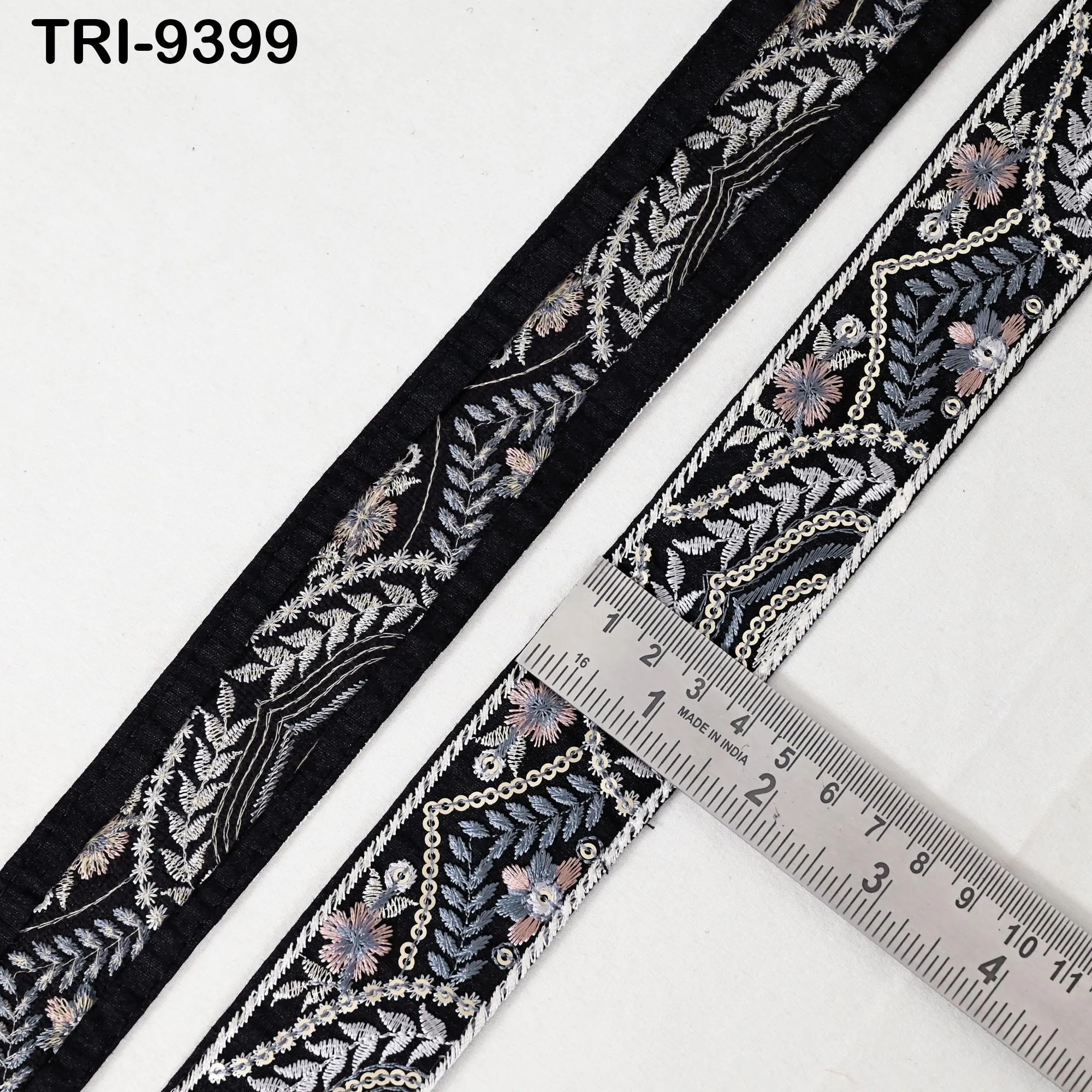9 Yard Embroidery Trim Fabric 35mm Embellishment Sari Ribbon Sewing DIY Crafting Border Indian Embroidered Trimming Cushion Laces Home Decor