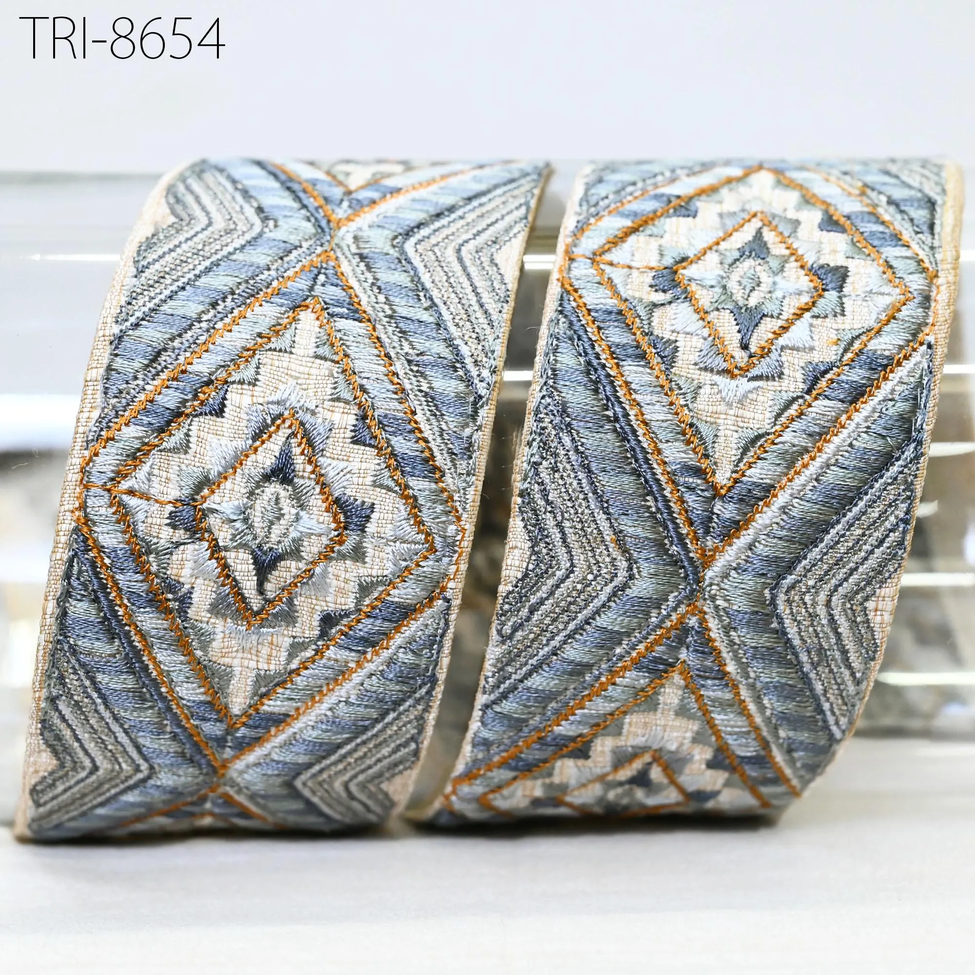 9 Yard Grey Indian 5 CM Sari Border Embellishments Embroidery Trim Embroidered Saree Ribbon Crafting Curtain Headbands Dog Collar Tote Bag