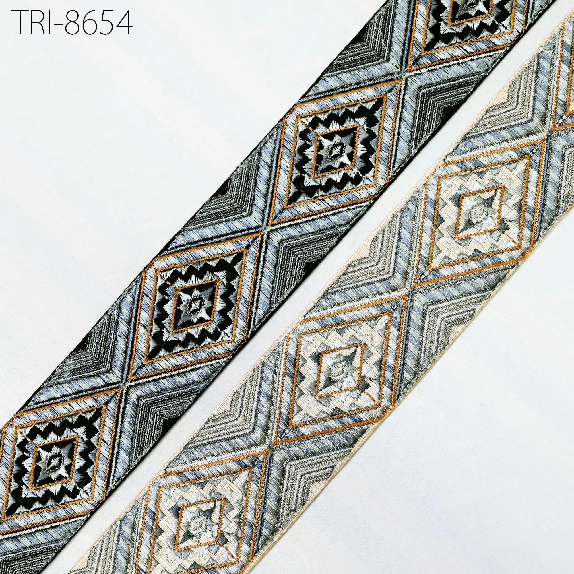 9 Yard Grey Indian 5 CM Sari Border Embellishments Embroidery Trim Embroidered Saree Ribbon Crafting Curtain Headbands Dog Collar Tote Bag