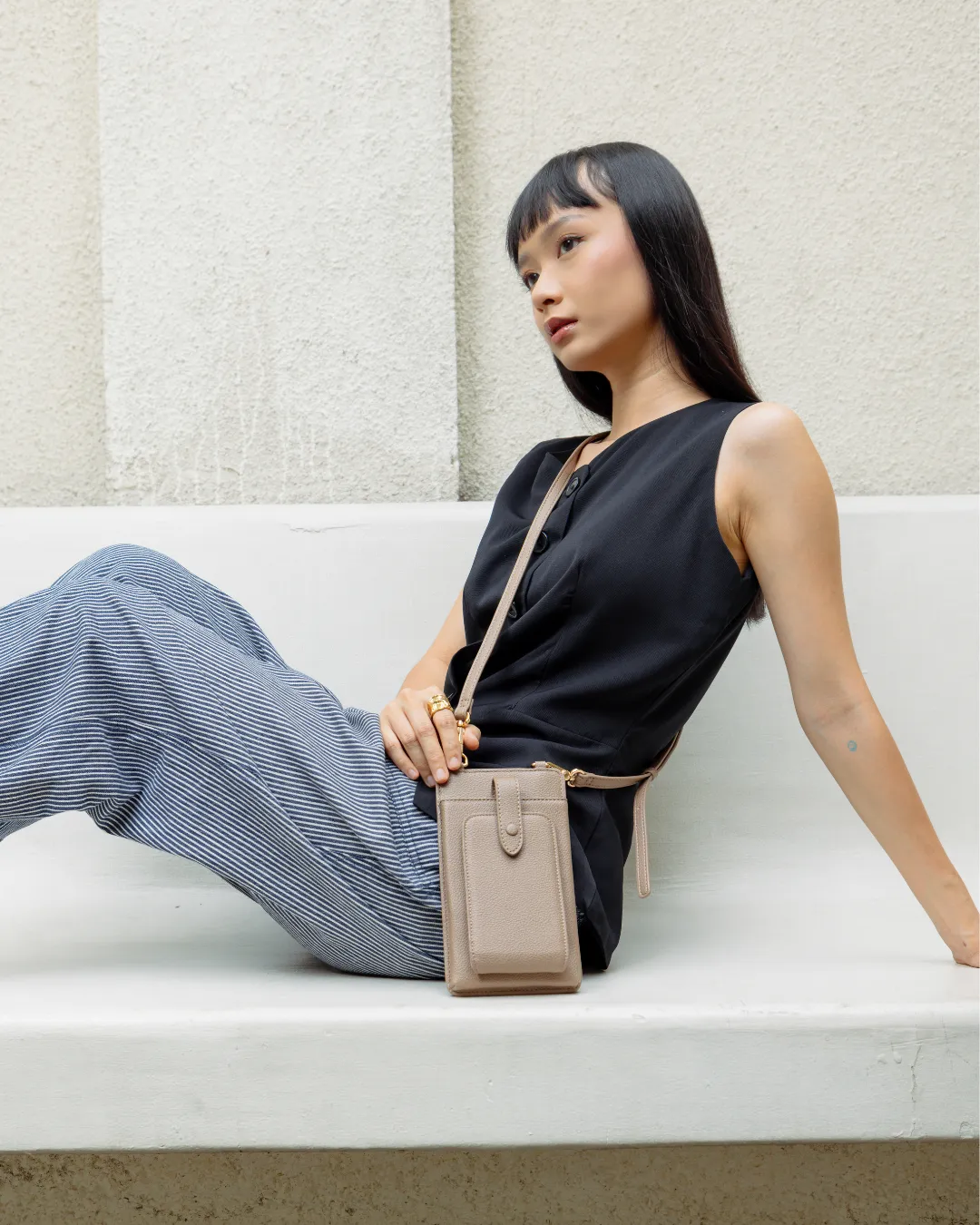 ATHENA PHONE BAG IN MOCHA