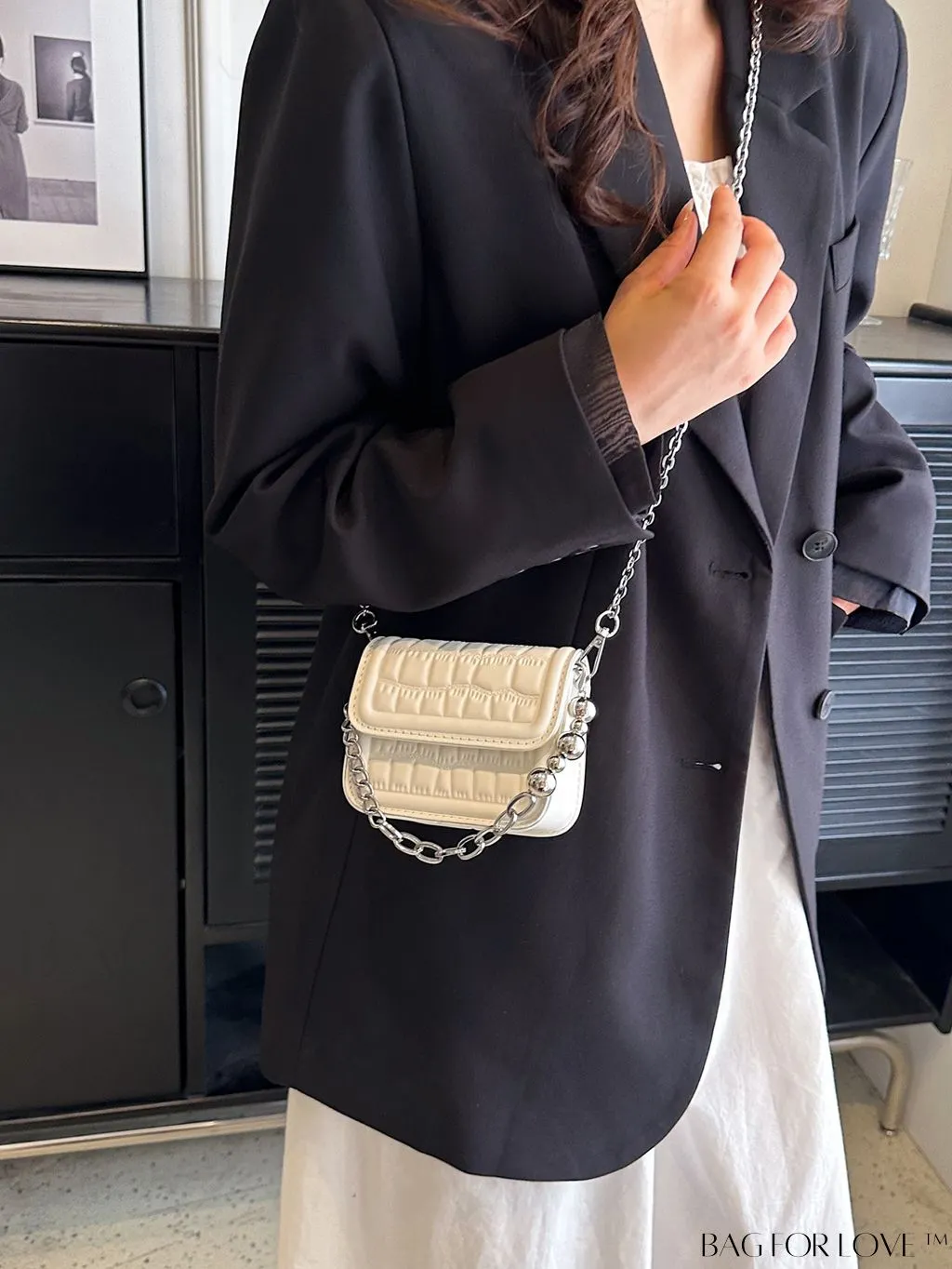 BagForLove - Chic Crocodile Pattern Flap Handbag with Metallic Chain Strap