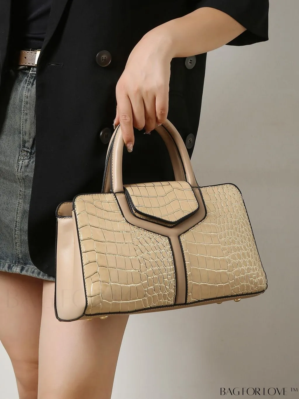 BagForLove - Large Capacity Crocodile Pattern Handbag: Fashionable, Elegant, and Versatile