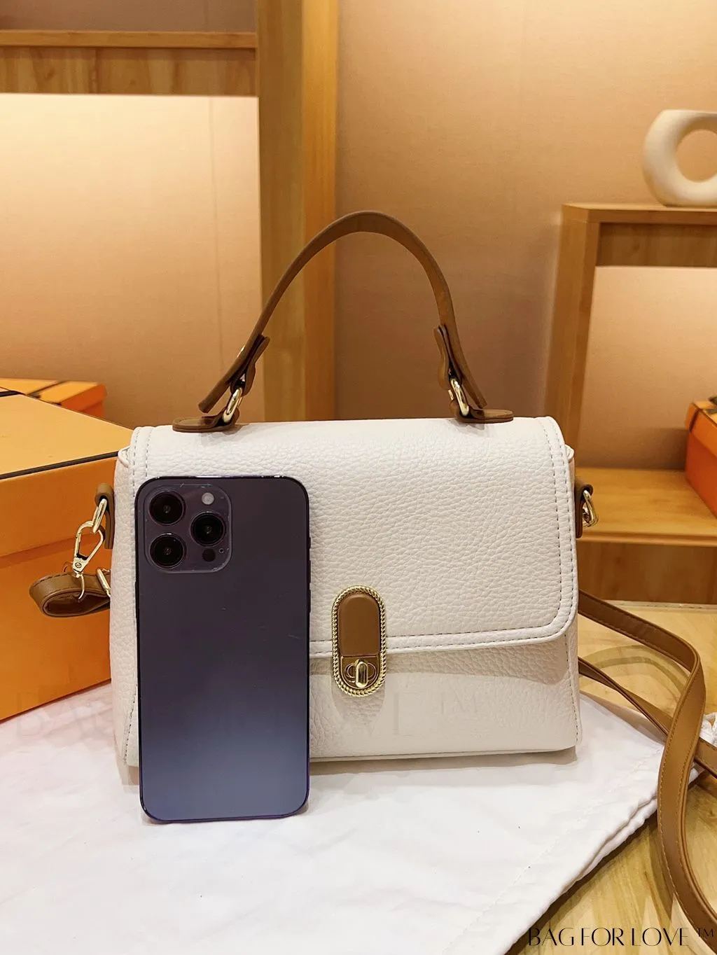 BagForLove - Litchi Pattern Flip Cover Minimalist Crossbody Handbag in PU Leather