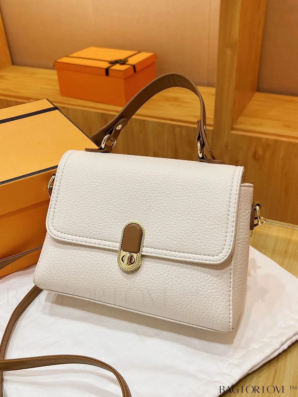 BagForLove - Litchi Pattern Flip Cover Minimalist Crossbody Handbag in PU Leather