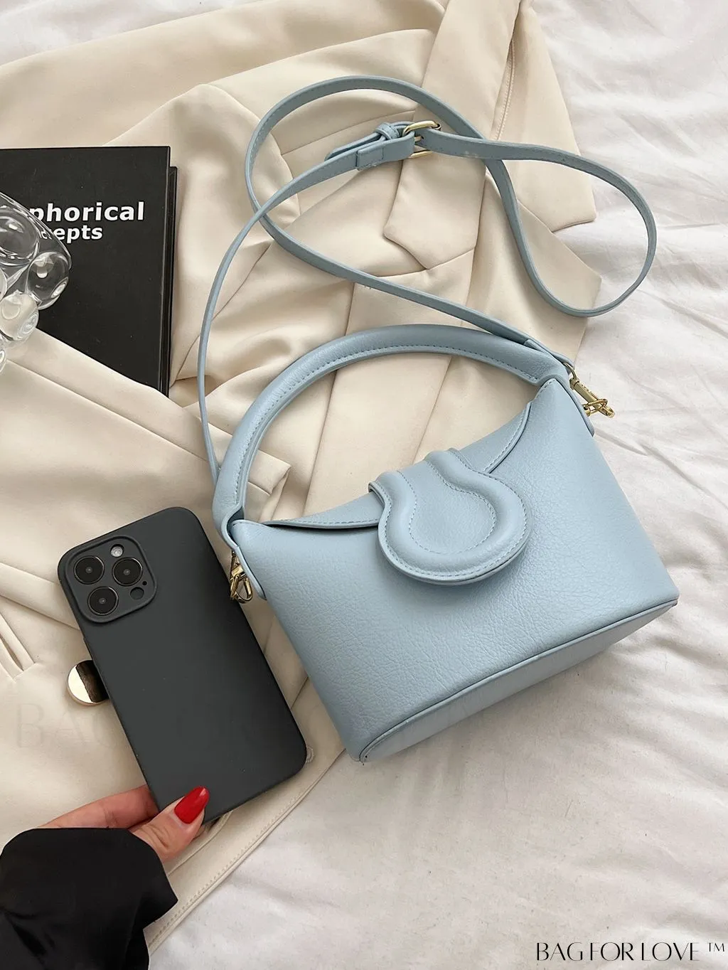 BagForLove - Stylish Adjustable Shoulder Strap Handbag with Flap Top
