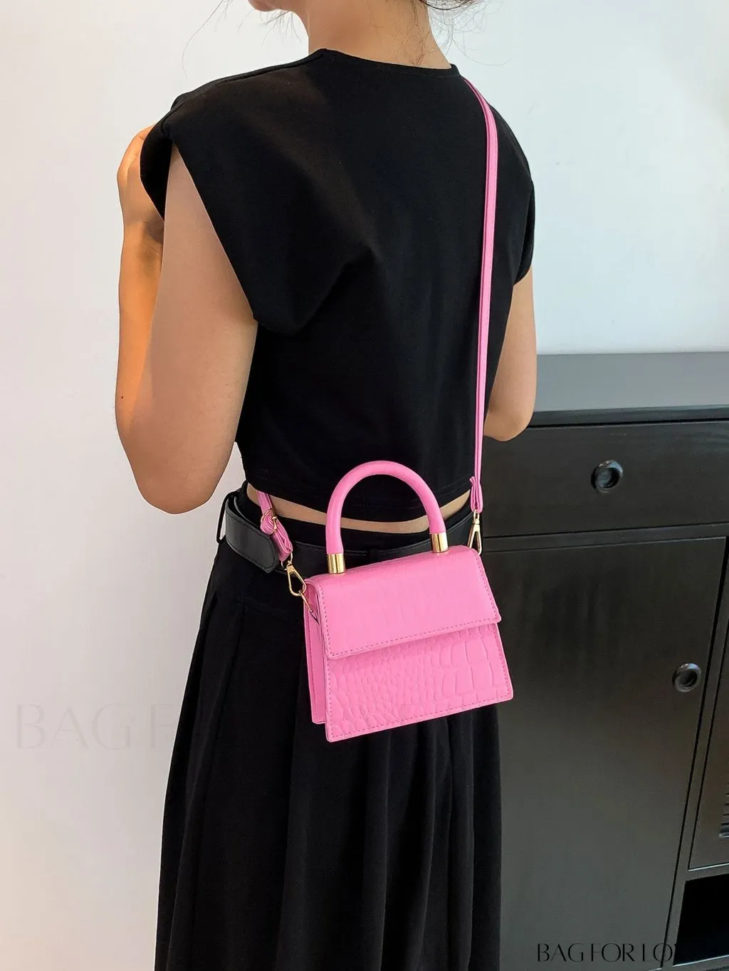 BagForLove - Stylish Compact PU Handbag with Flap Design - Mini Square