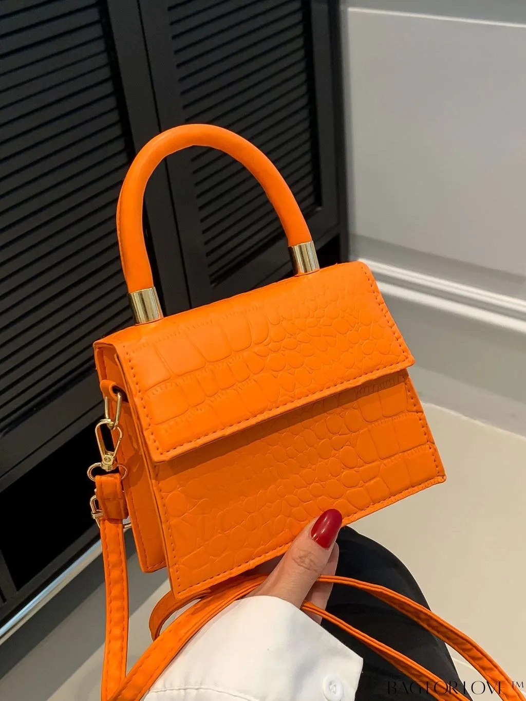 BagForLove - Stylish Compact PU Handbag with Flap Design - Mini Square