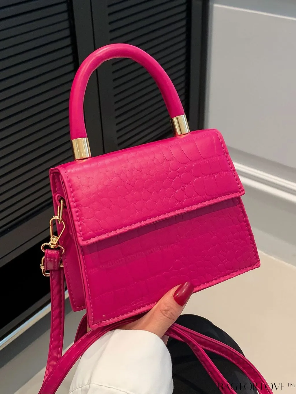 BagForLove - Stylish Compact PU Handbag with Flap Design - Mini Square
