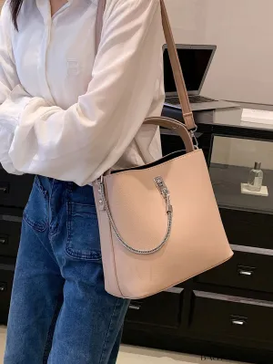 BagForLove - Stylish Metal Chain Accent Handbag - Adjustable Shoulder Strap - Perfect for Fashionistas