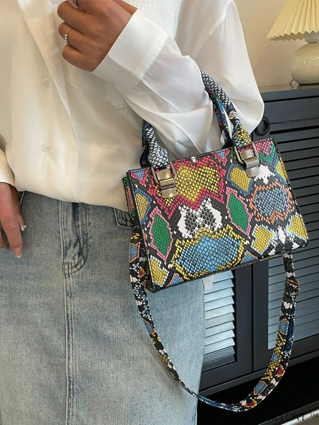 BagForLove - Stylish Snakeskin PU Mini Bag with Square Design