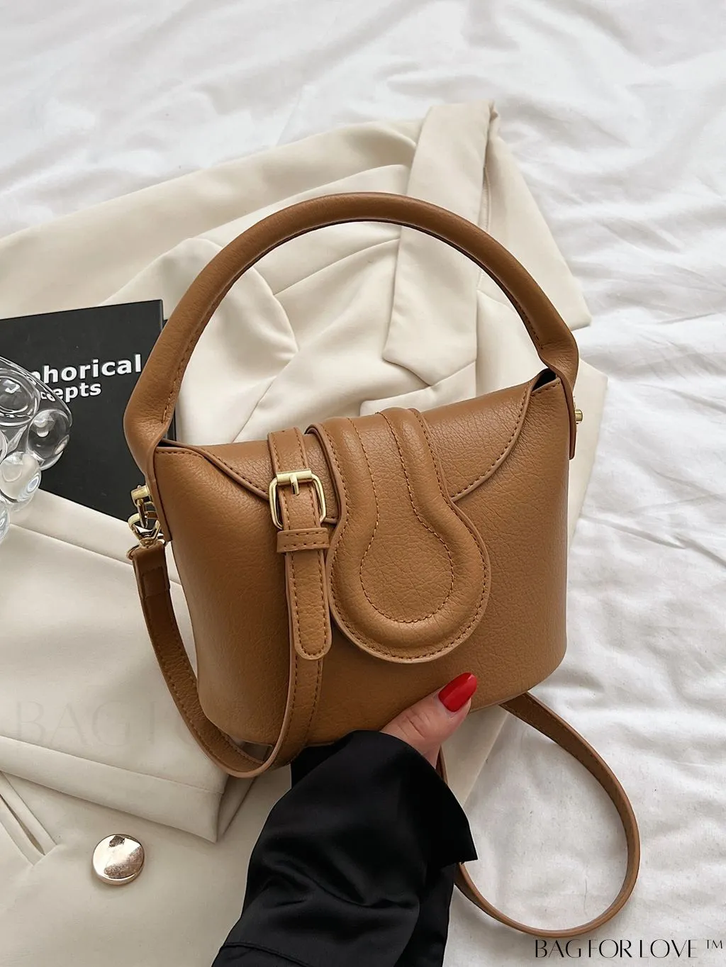 BagForLove - Stylish Top Handle Bag: Adjustable Strap, Fashionable Flap