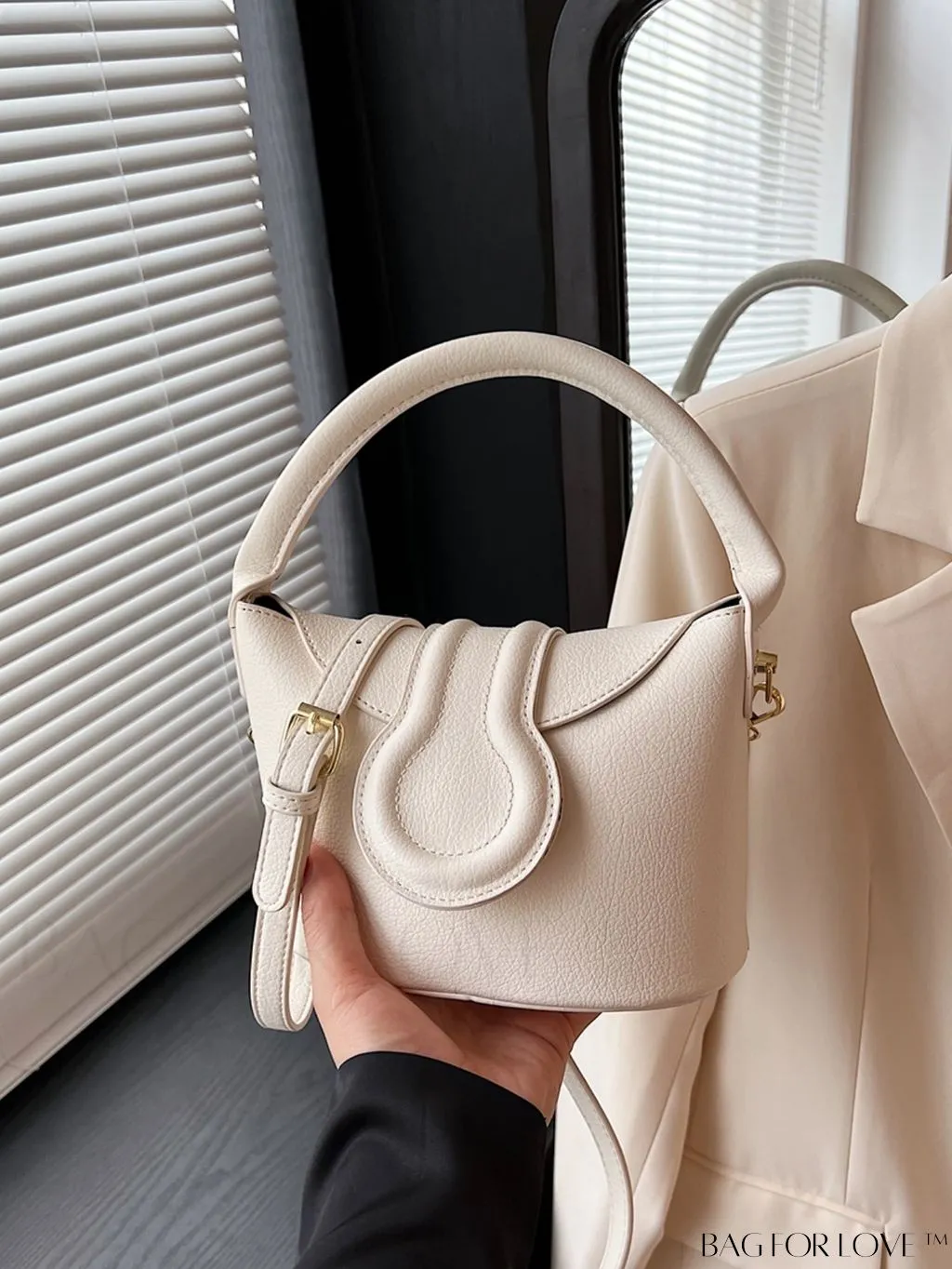 BagForLove - Stylish Top Handle Bag: Adjustable Strap, Fashionable Flap