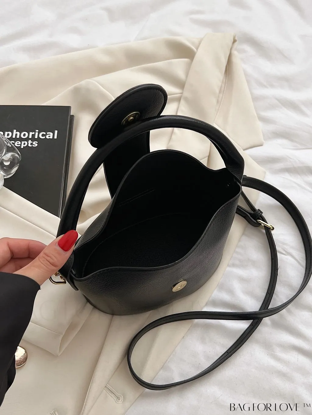 BagForLove - Stylish Top Handle Bag: Adjustable Strap, Fashionable Flap