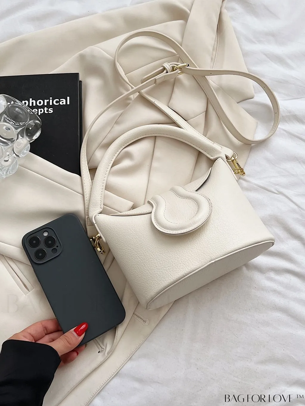 BagForLove - Stylish Top Handle Bag: Adjustable Strap, Fashionable Flap