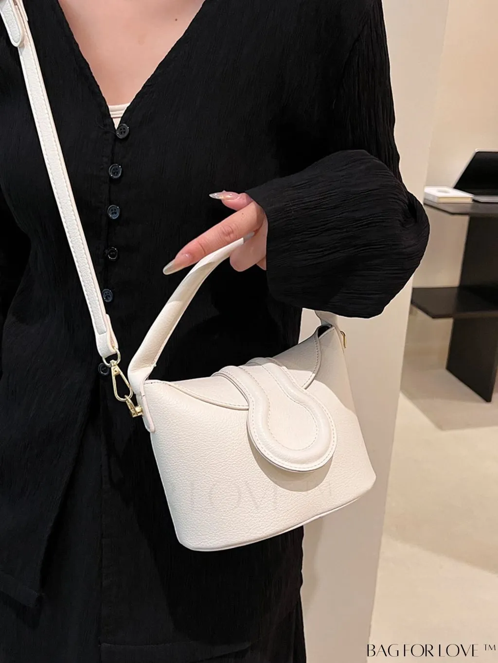 BagForLove - Stylish Top Handle Bag: Adjustable Strap, Fashionable Flap