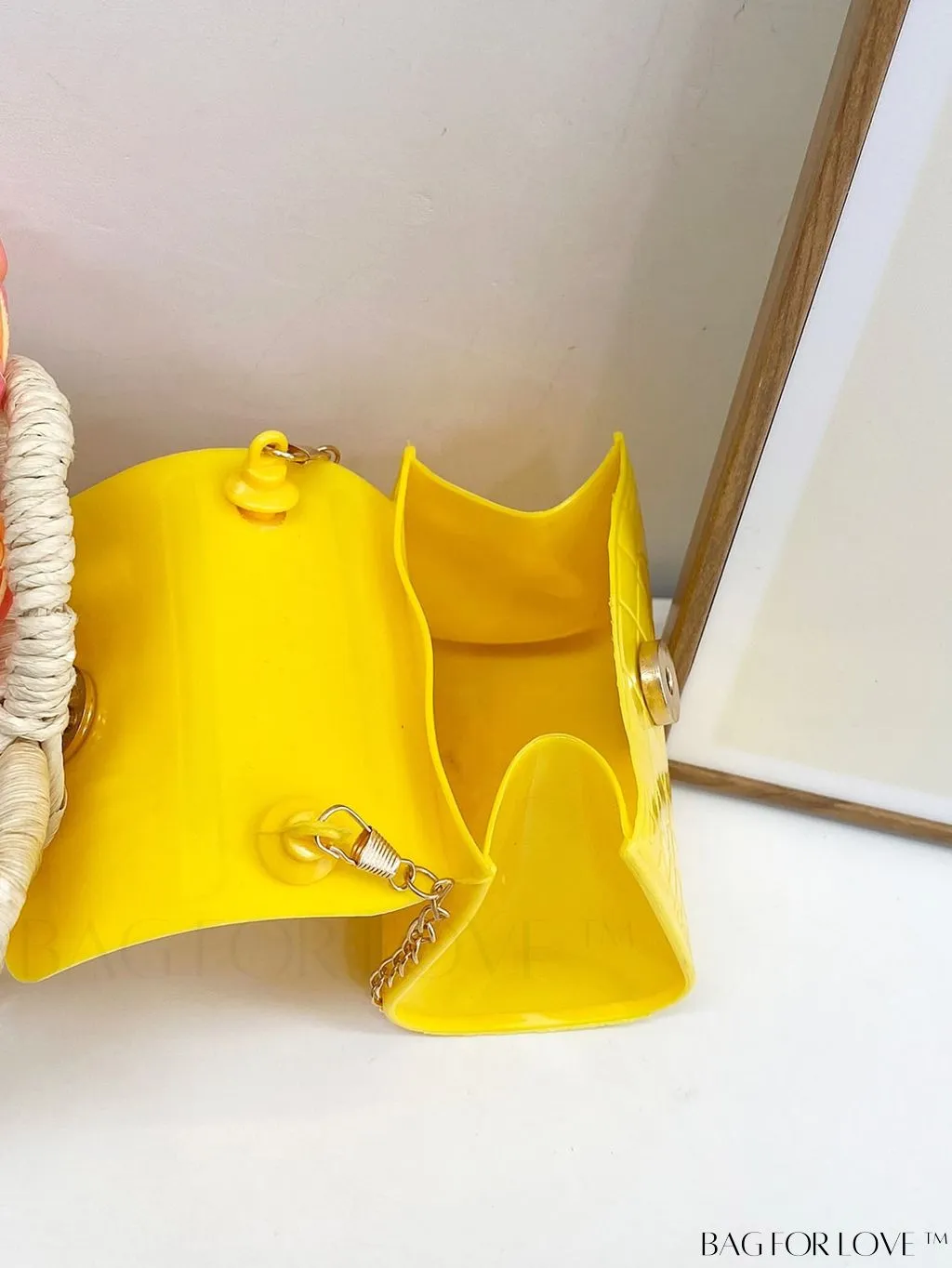 BagForLove - Versatile Kids Handbag with Chain Strap - Crossbody & Shoulder Bag