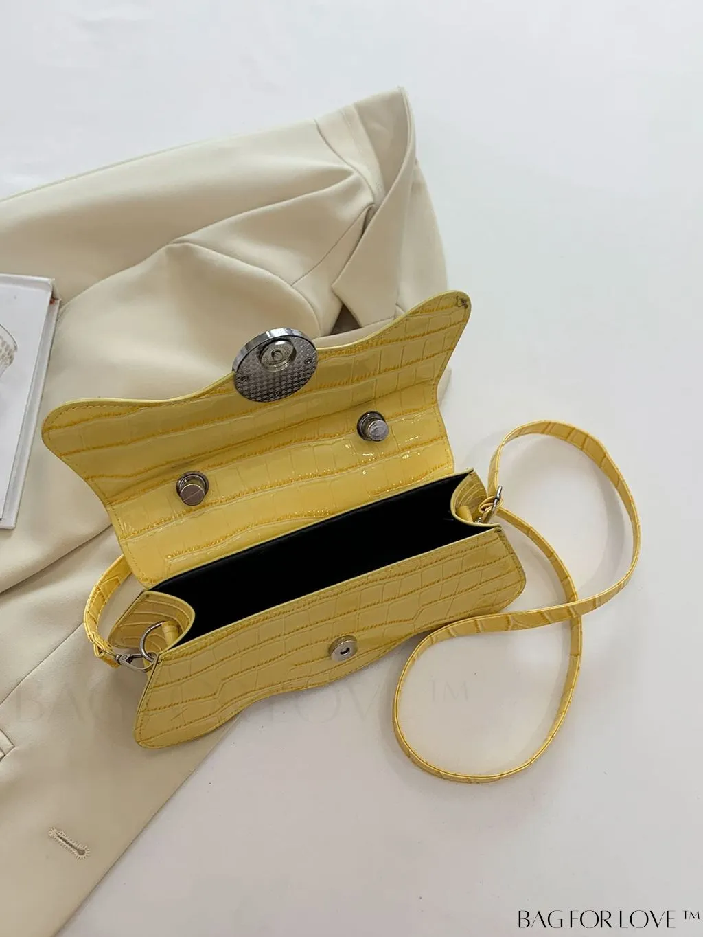 BagForLove - Yellow Top Handle Crocodile Pattern PU Handbag - Elegant and Stylish