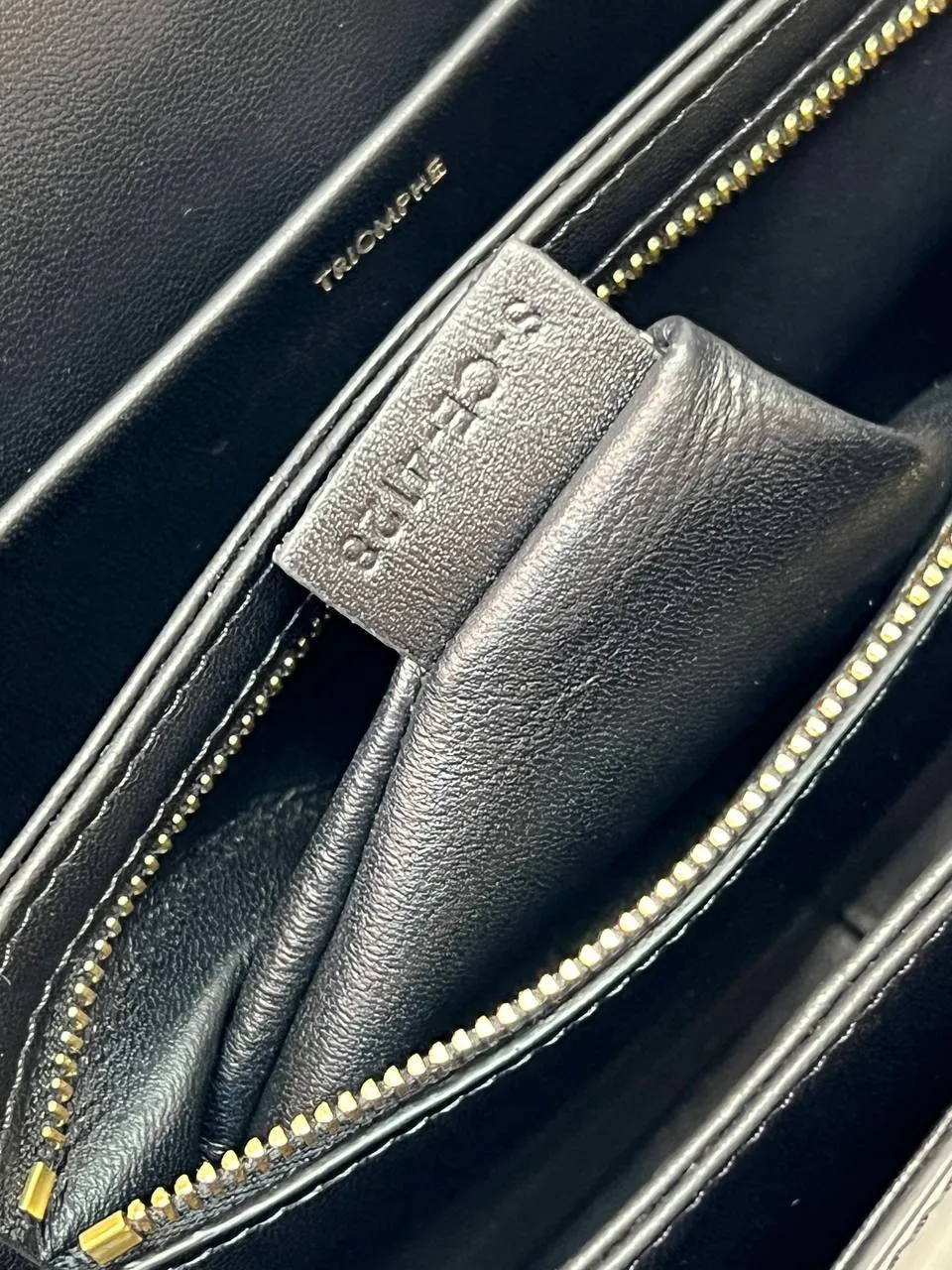 CELINE CLASSIQUE TRIOMPHE BAG IN SHINY CALFSKIN BLACK