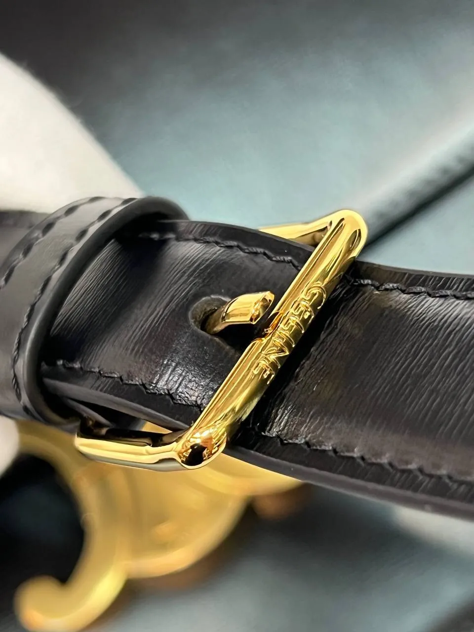 CELINE CLASSIQUE TRIOMPHE BAG IN SHINY CALFSKIN BLACK