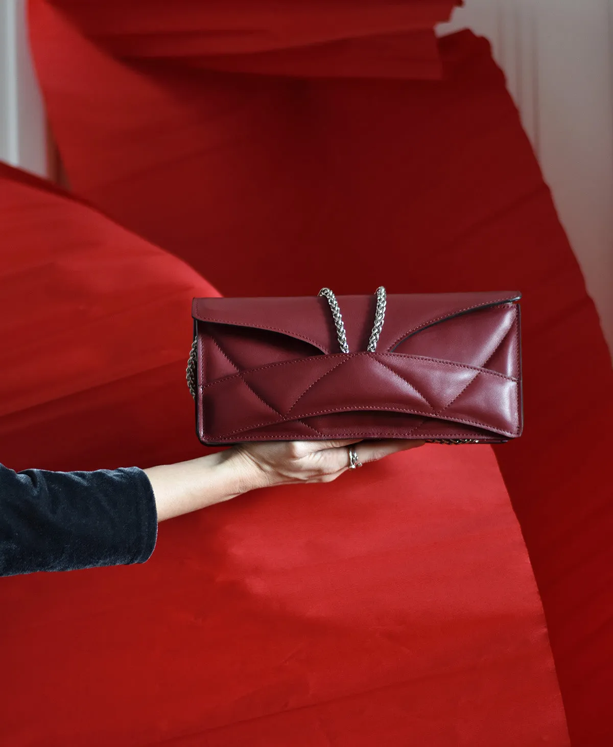 Curved Slashed Clutch Borítéktáska   Colour Options