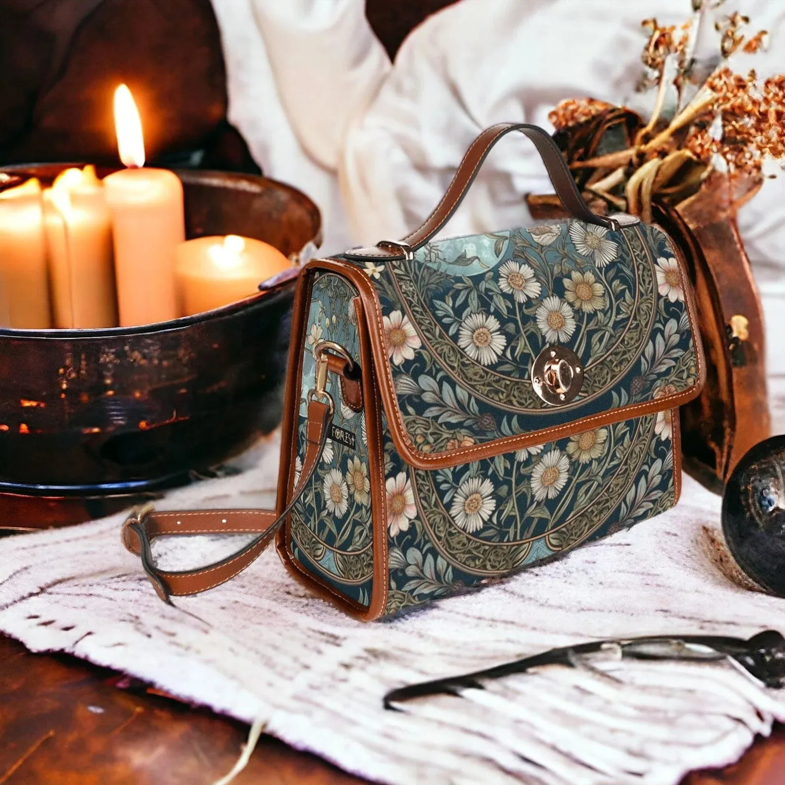 Emerald Blossoms - Retro Teal Daisy Vegan Leather Trim Handbag for Hippies