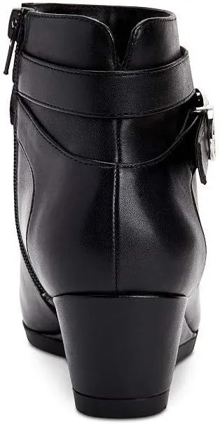 Giani Bernini Womens Cherub Buckle Ankle Booties