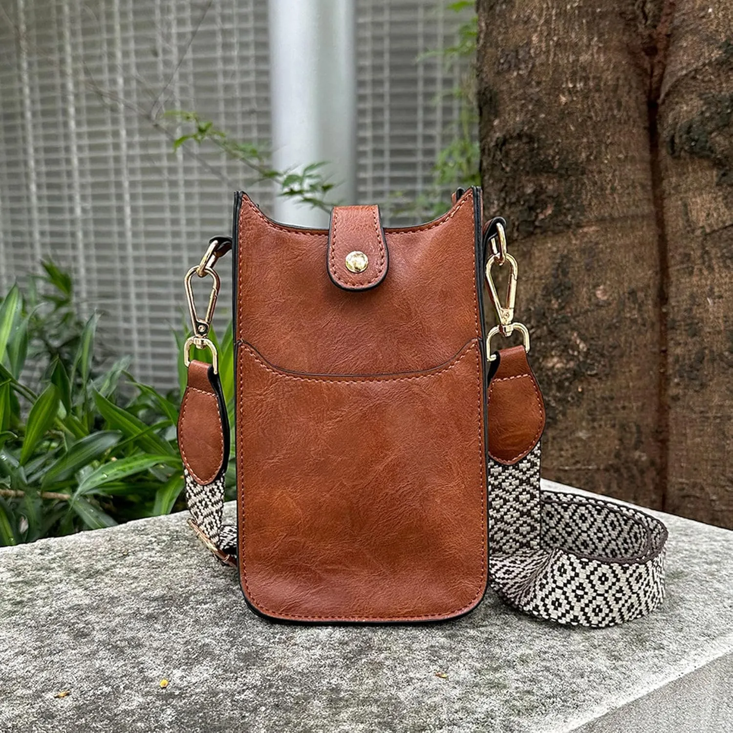 HAIBOLAN Small Crossbody Bags for Women Cell Phone Purse Holder Wallet with Adjustable Guitar Strap