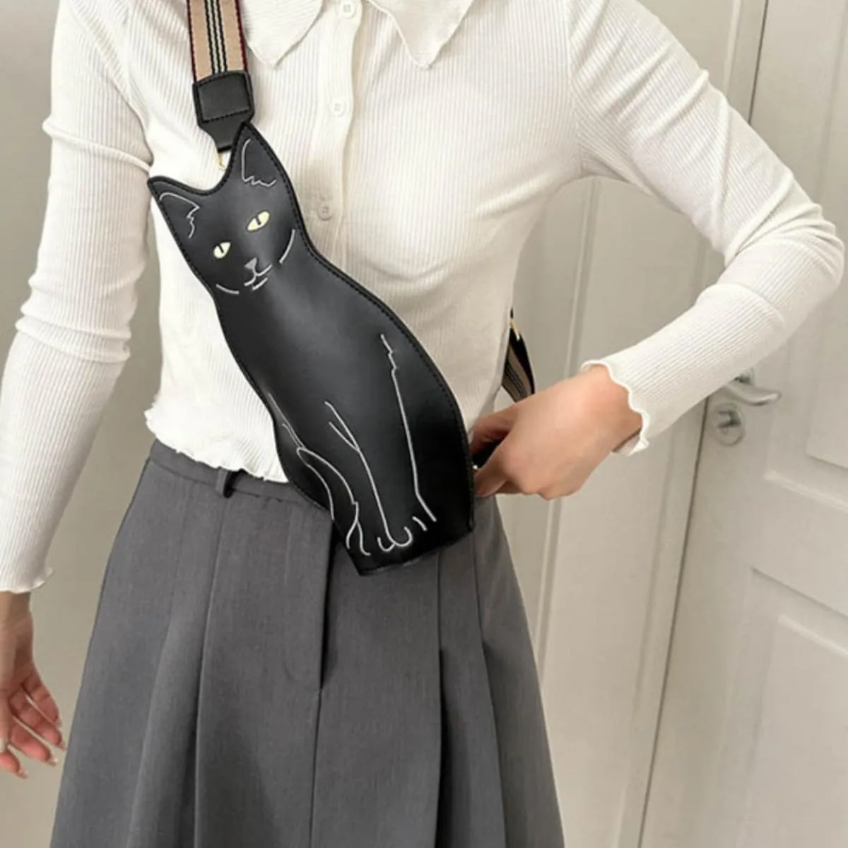IAMUHI Novely Cat Shaped Sling Handbags Faux Leather Cross Chest Shoulder Bag Purse for Women