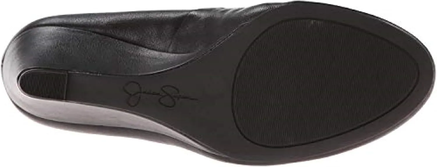 Jessica Simpson Women's Sampson Round Toe Wedge Heels Pumps