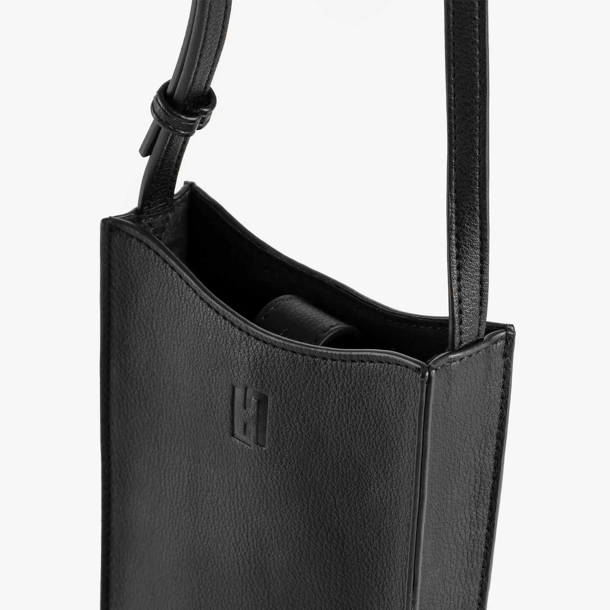 Kirra Phone Crossbody - Black