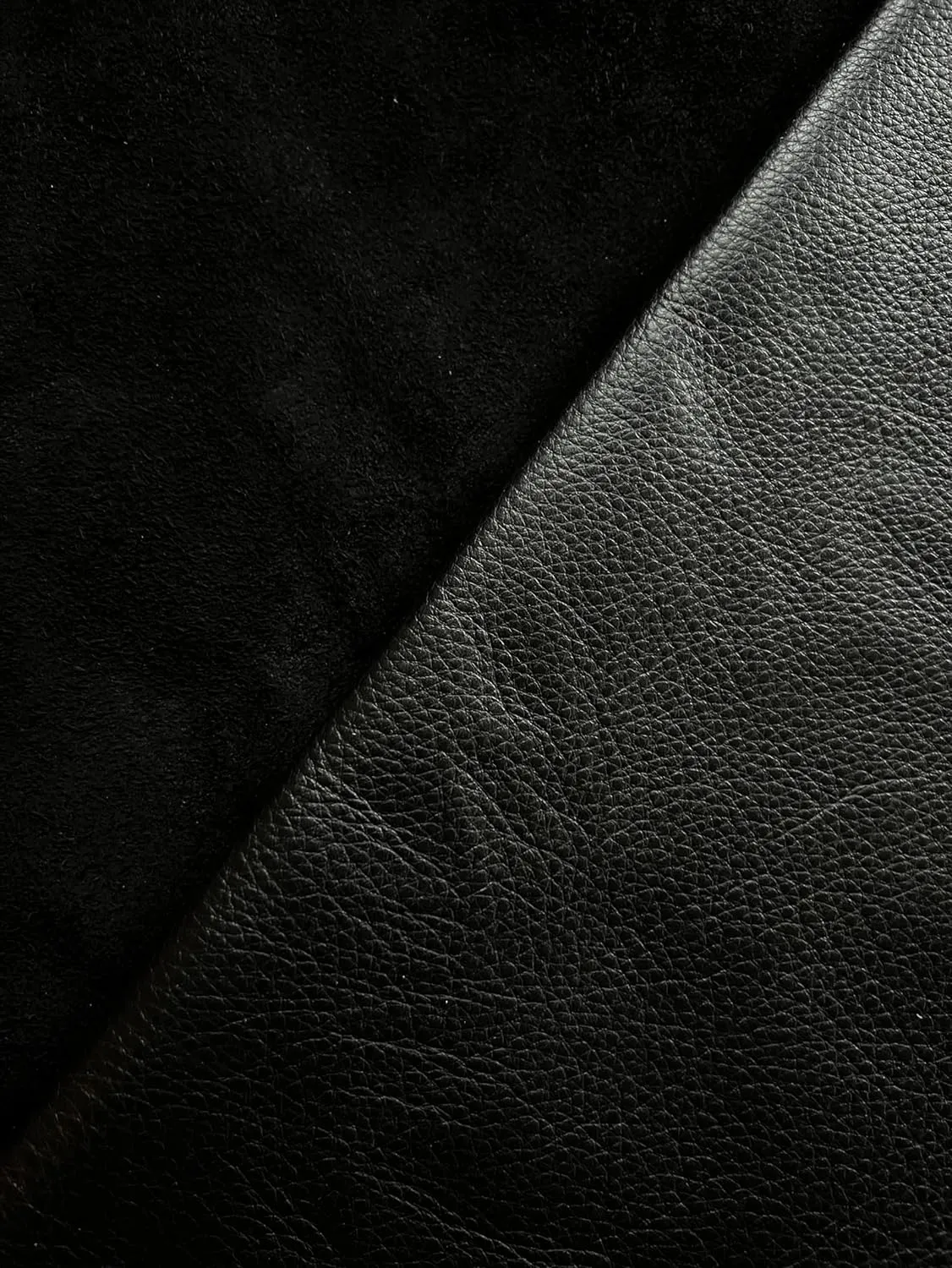 Natural Grain Cowhide Leather Skins (Black, 40 Sf (Whole Hide))
