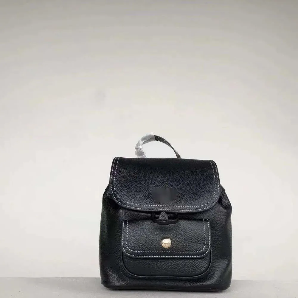 Riya 13 Stay Cord Hasp Opening Closing Backpack Style Designer New Coaches Mini Womens Backpack Versatile Backpack Trend Light Book Bag Macaron Womens Bag