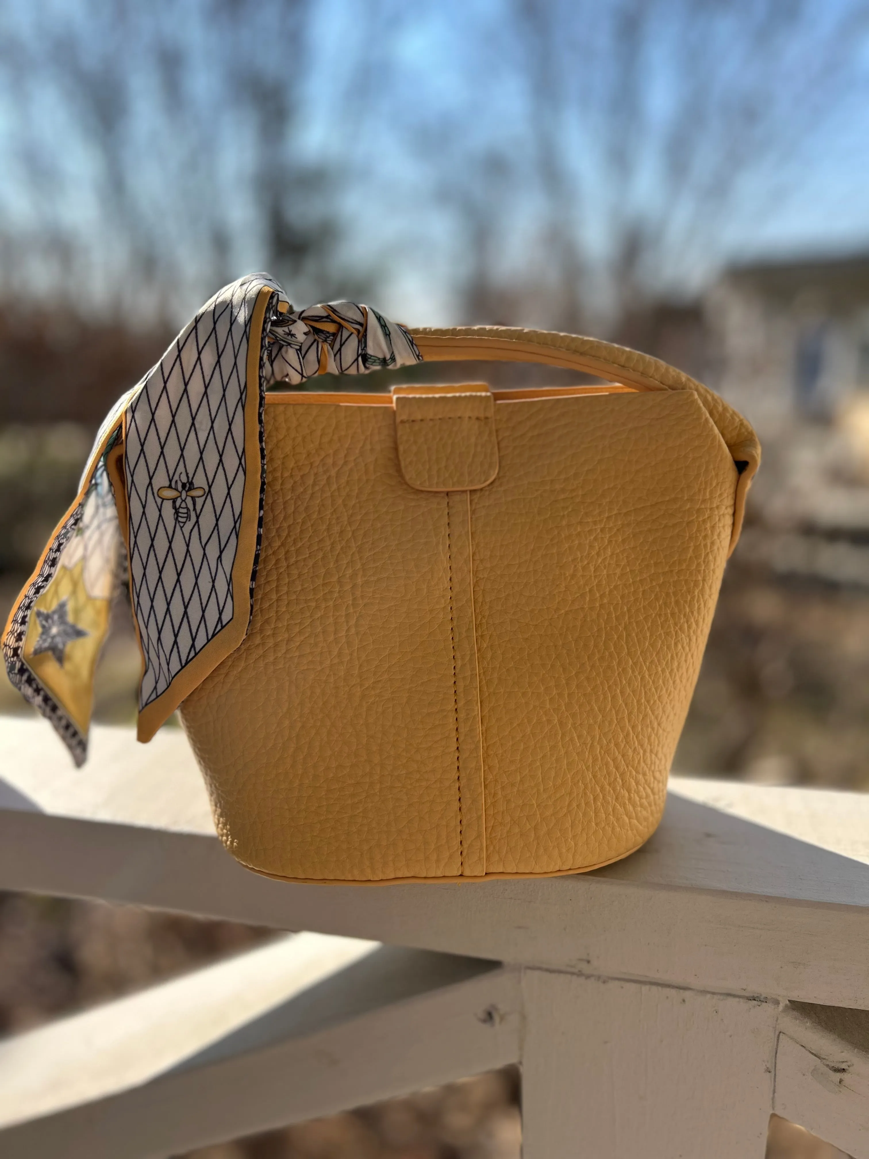 Scarf handle bags