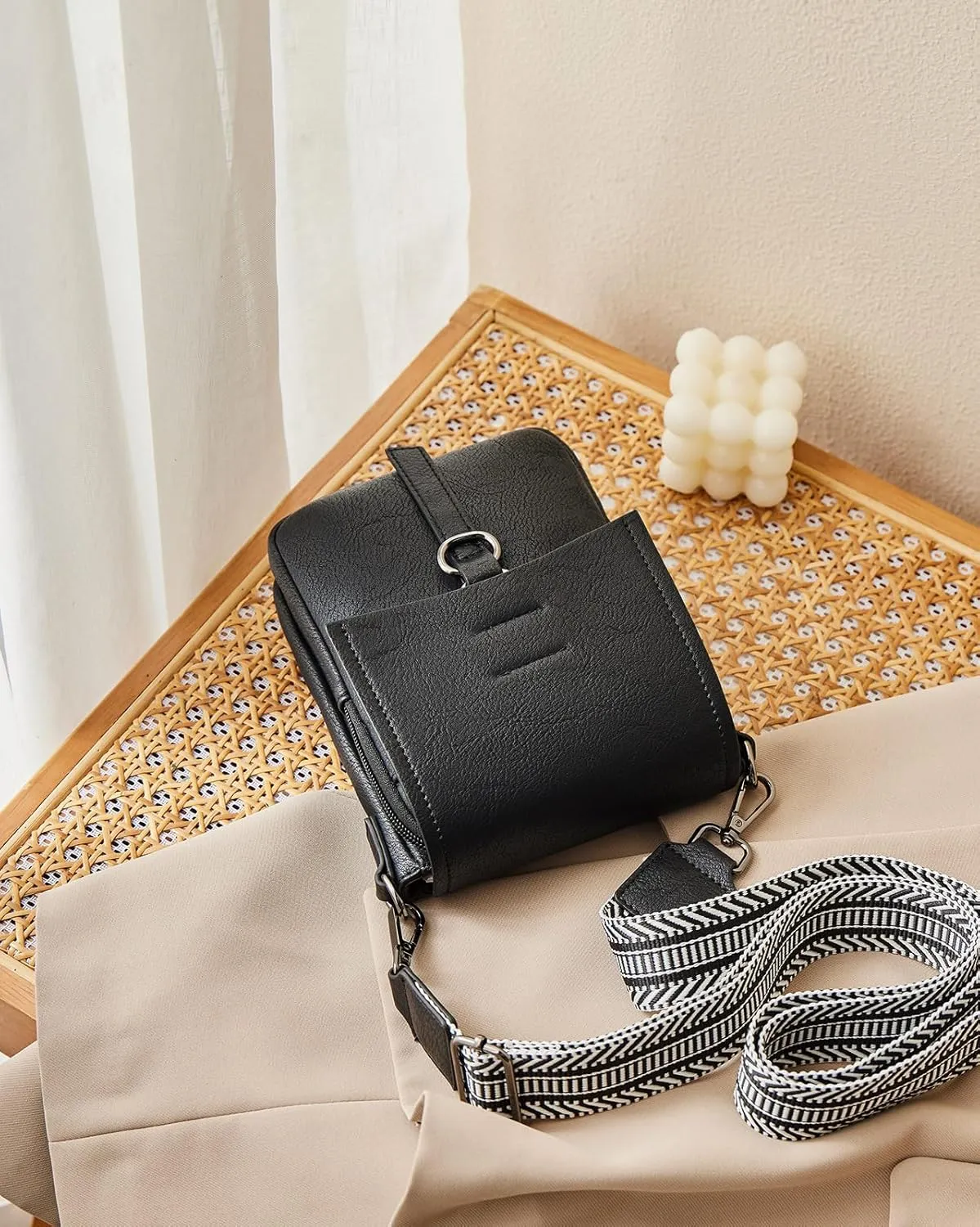Small Crossbody Bags for women,Soft Leather Cell Phone Purse Lightweight,Little Crossbody Purses Women Trendy with Card slots