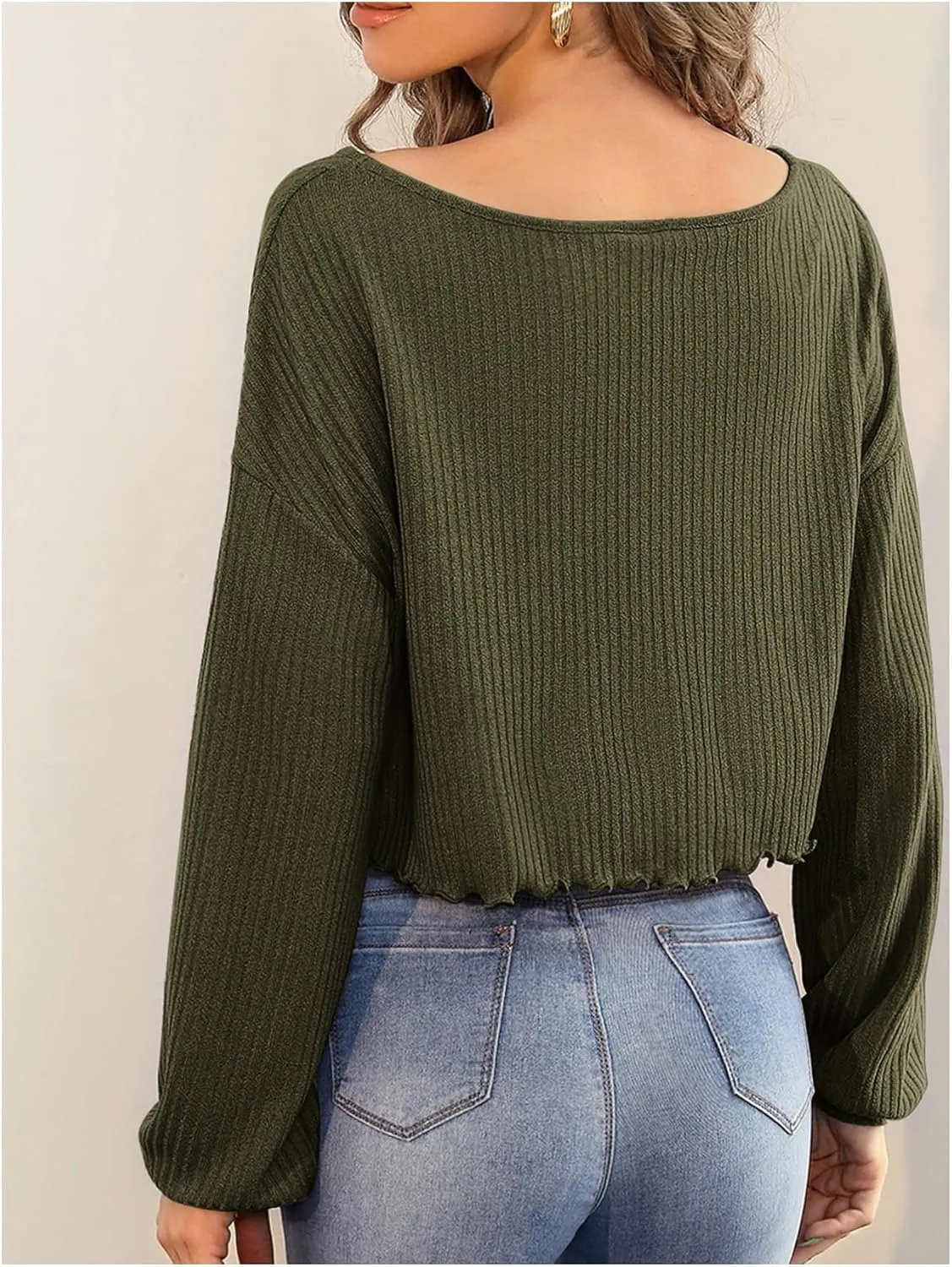 SweatyRocks Women's Long Sleeve Tee Shirt V Neck Ribbed Knit Lettuce Trim Crop Top