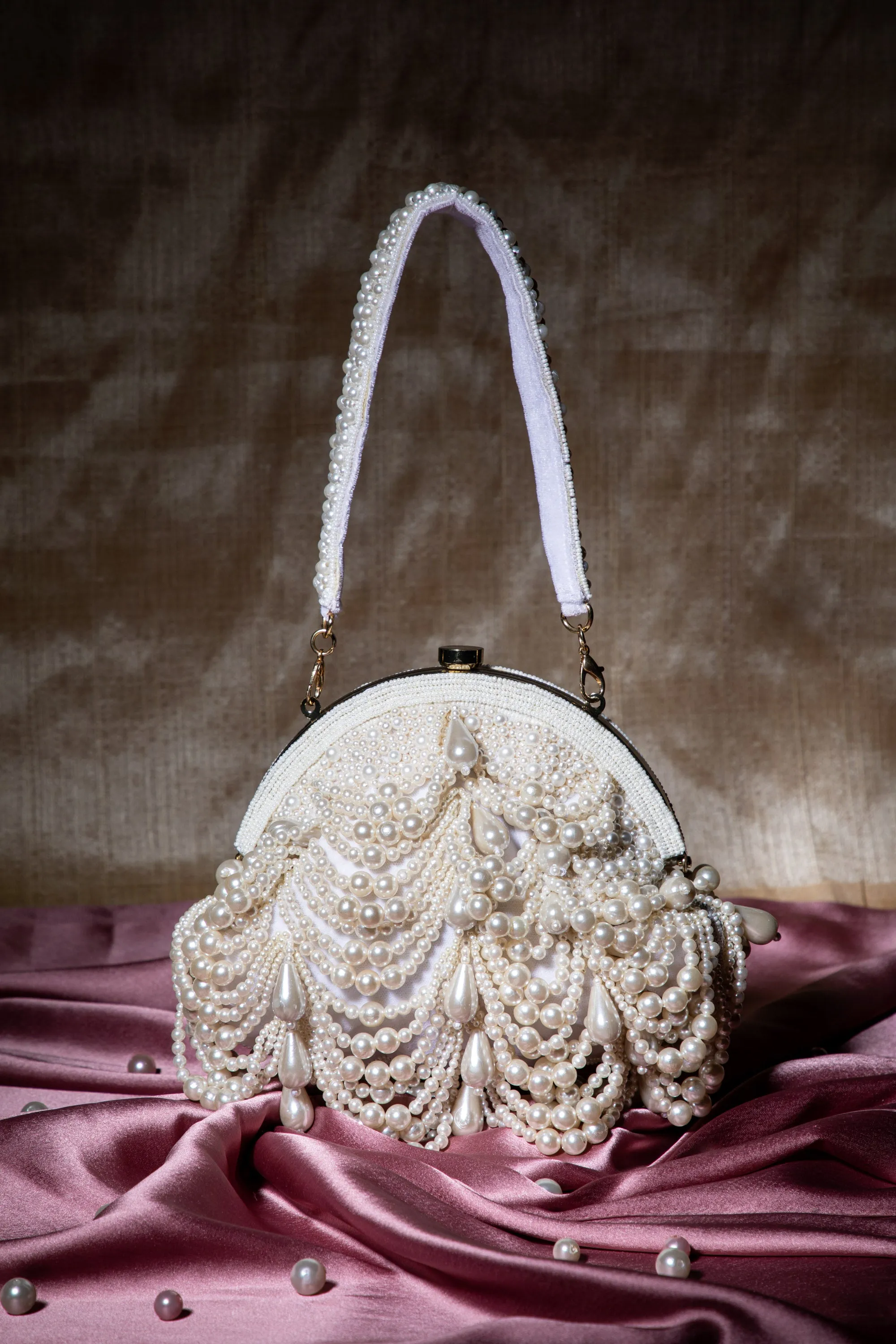 Tamasvini Clutch – Gold Frame