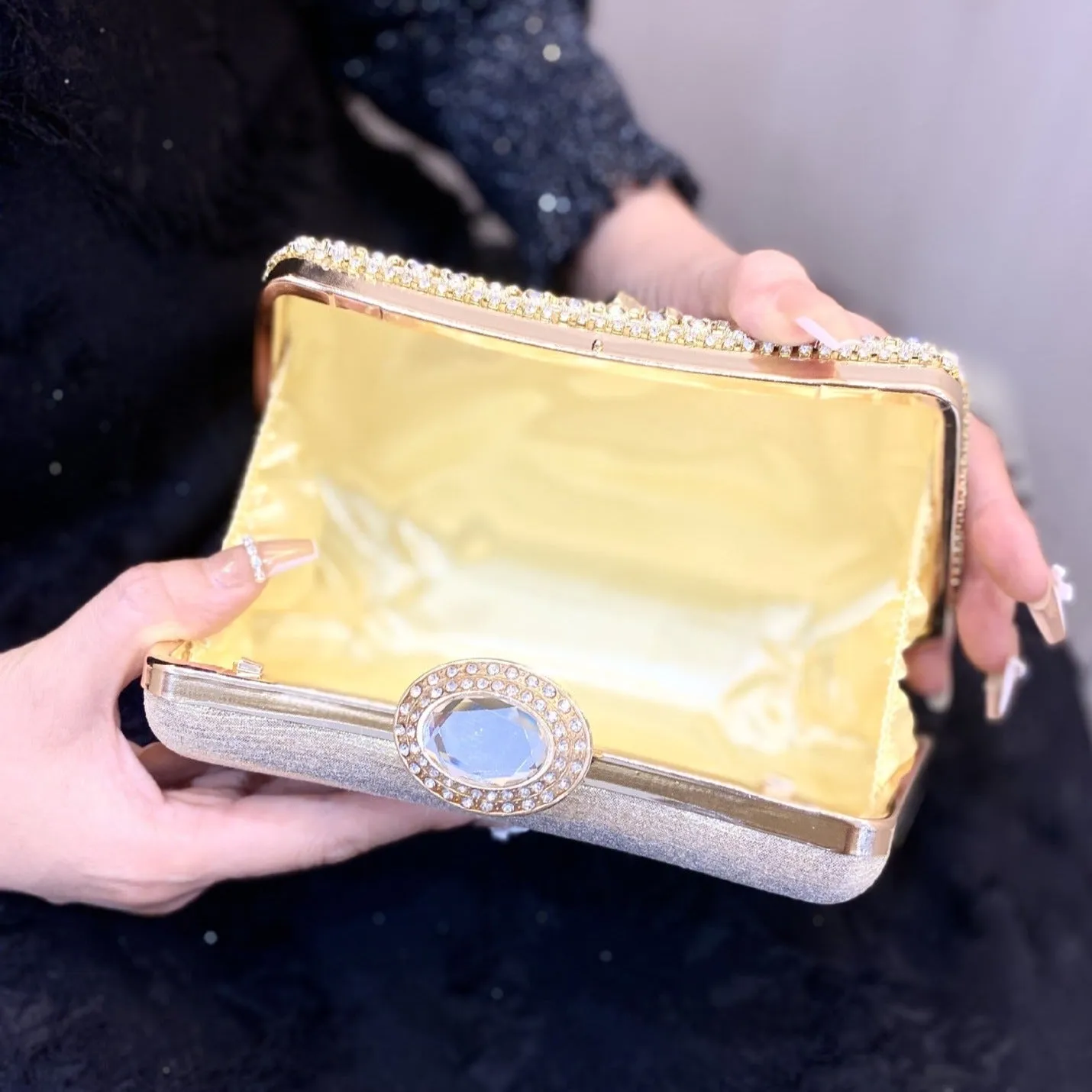 Valentina Sparkling Diamond Clutch Bag