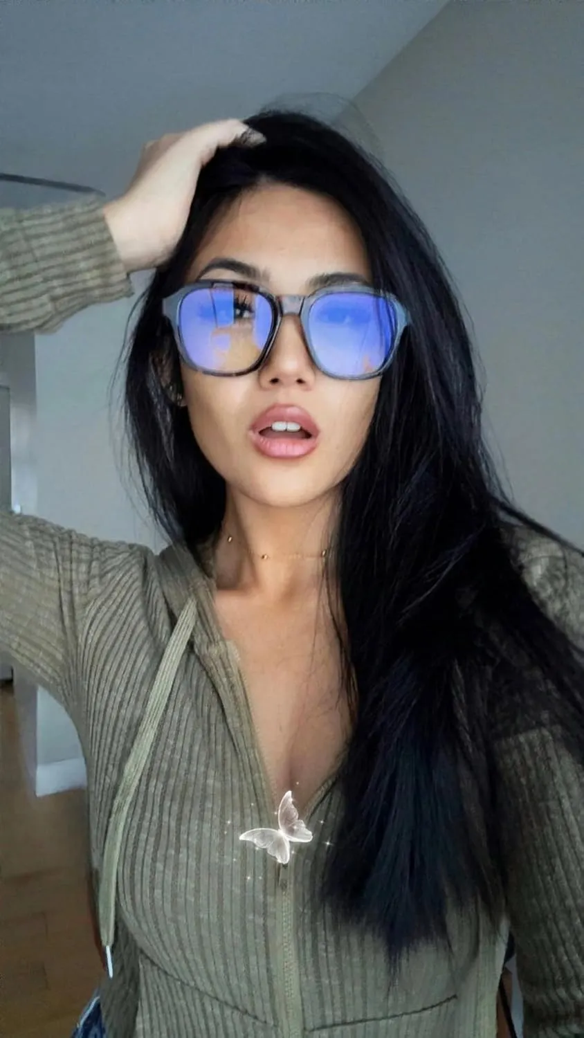 VISOONE Oversized Square Blue Light Blocking Glasses Fashion Computer Eyewear for Women and Men BENNETT