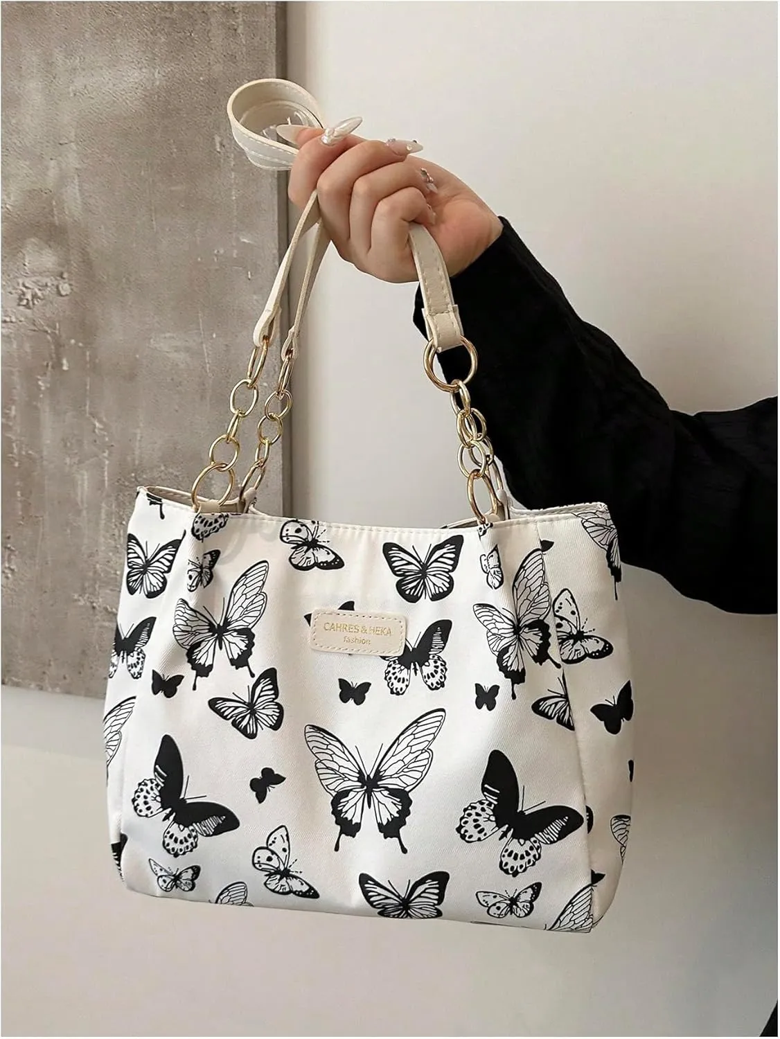 Women's Butterfly Graphic Tote Bags Chain Large Capacity Shoulder Bags Casual Purse